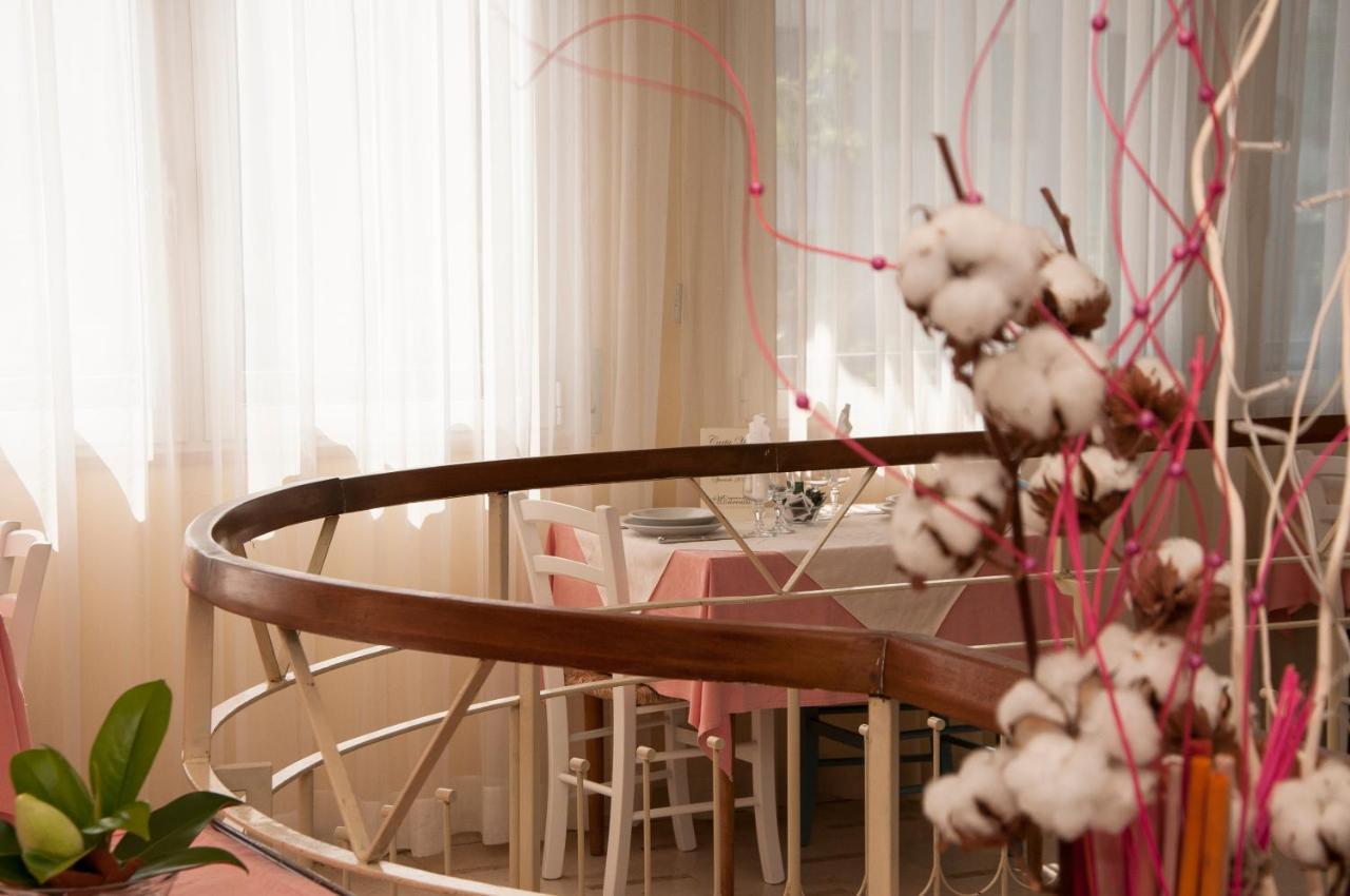 Hotel Rugantino Cesenatico Kültér fotó
