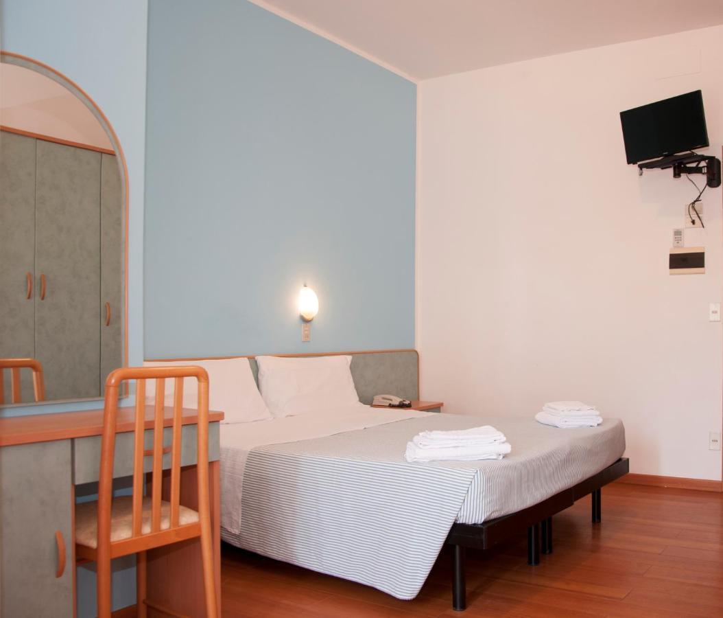 Hotel Rugantino Cesenatico Kültér fotó