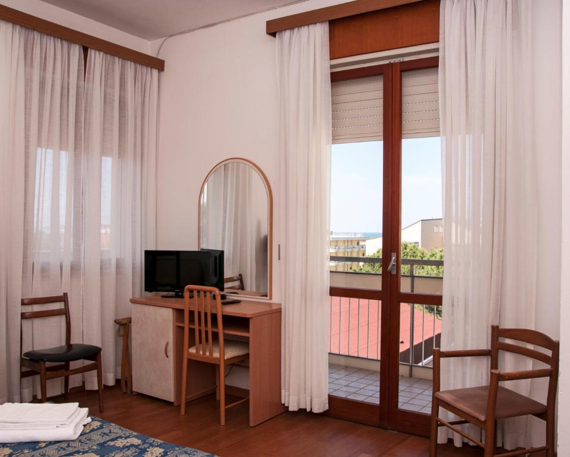 Hotel Rugantino Cesenatico Kültér fotó