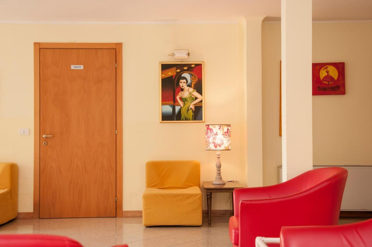 Hotel Rugantino Cesenatico Kültér fotó