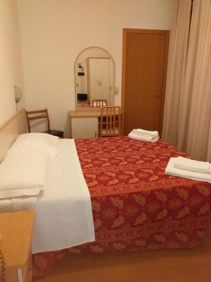 Hotel Rugantino Cesenatico Kültér fotó